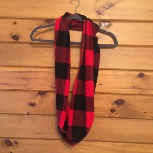 Old Navy Buffalo Plaid Scarf